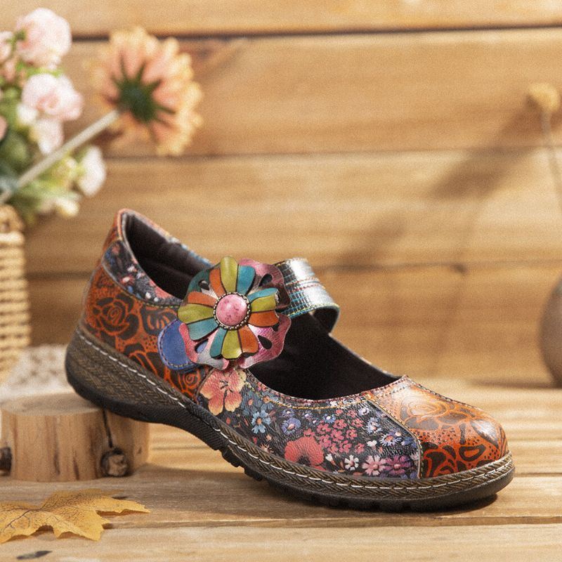 Flache Damenschuhe Aus Echtem Leder Mit Retro Prägung Und Blumenspleißung