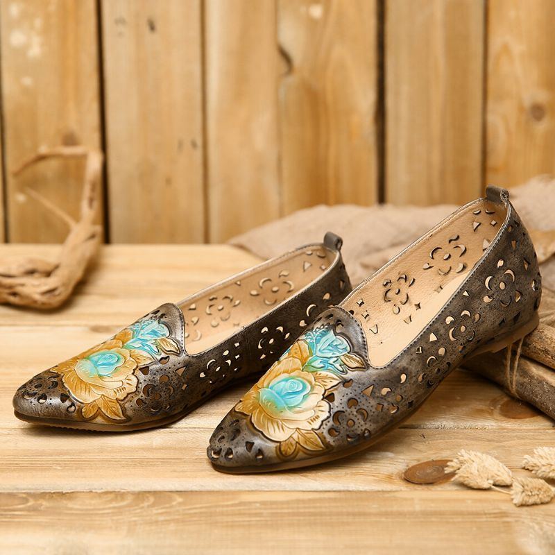 Flacher Eleganter Damen Loafer Aus Echtem Leder Mit Retro Prägung Zarter Pfingstrose Hohlem Blumenmuster