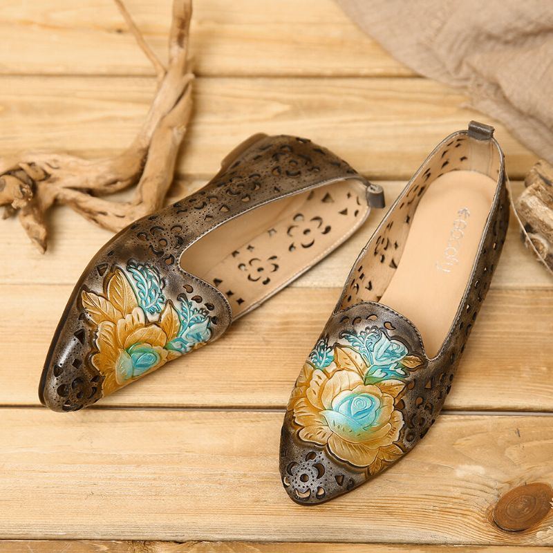 Flacher Eleganter Damen Loafer Aus Echtem Leder Mit Retro Prägung Zarter Pfingstrose Hohlem Blumenmuster