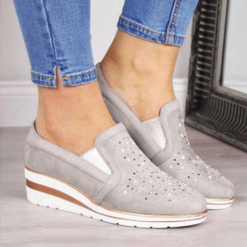 Große Damen Casual Hohlschuhe Mit Spitzen Zehen Und Keilabsatz