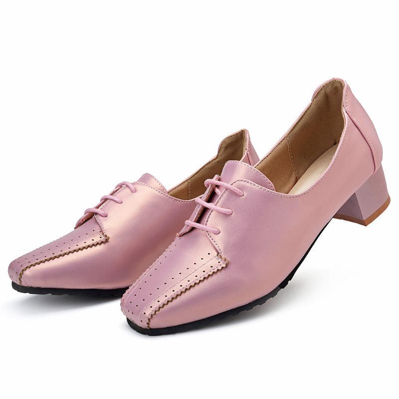 Große Damen Loafer Mit Quadratischem Absatz Und Brogue Schuhen