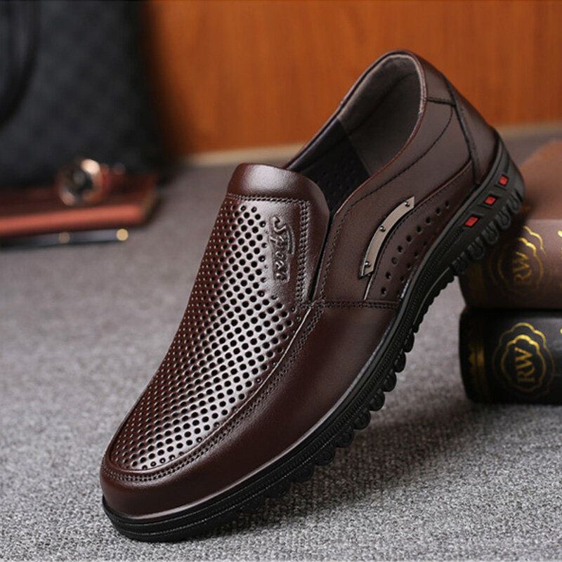 Herren Rindsleder Ausgehöhlt Atmungsaktiv Weiche Sohle Bequeme Slip On Casual Business Schuhe