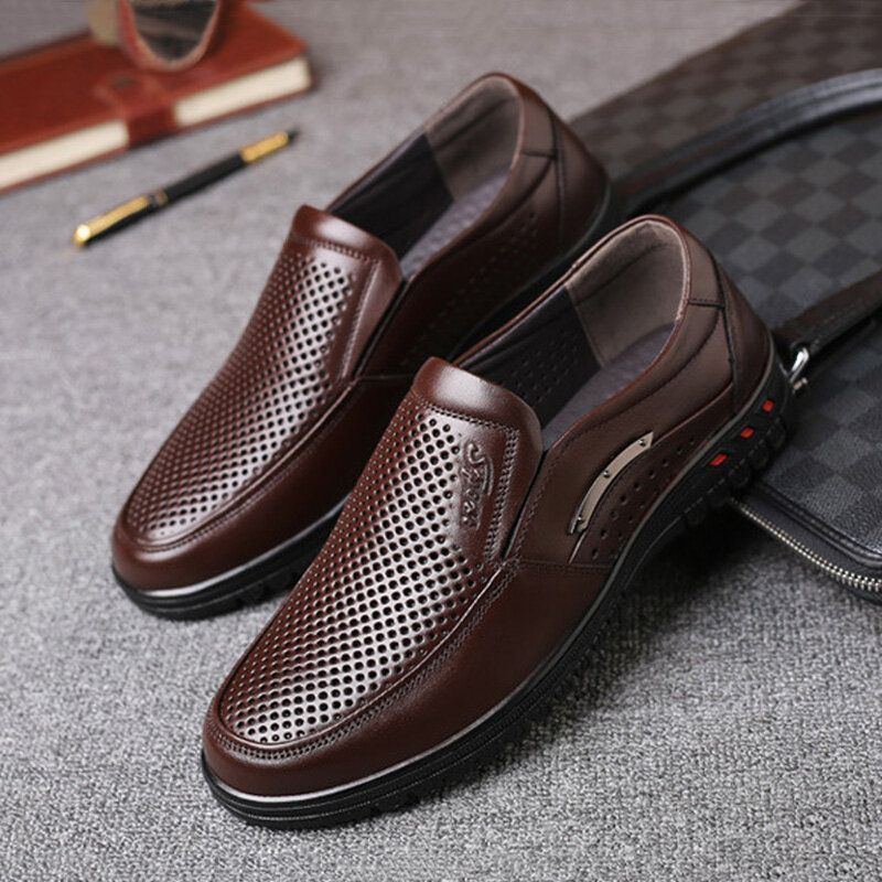 Herren Rindsleder Ausgehöhlt Atmungsaktiv Weiche Sohle Bequeme Slip On Casual Business Schuhe