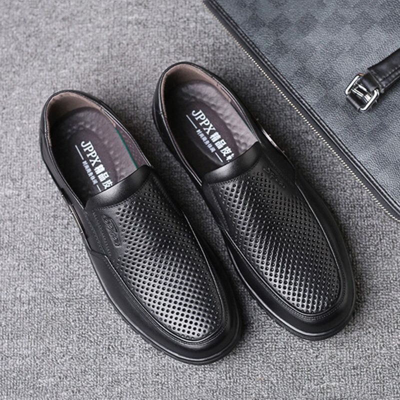 Herren Rindsleder Ausgehöhlt Atmungsaktiv Weiche Sohle Bequeme Slip On Casual Business Schuhe