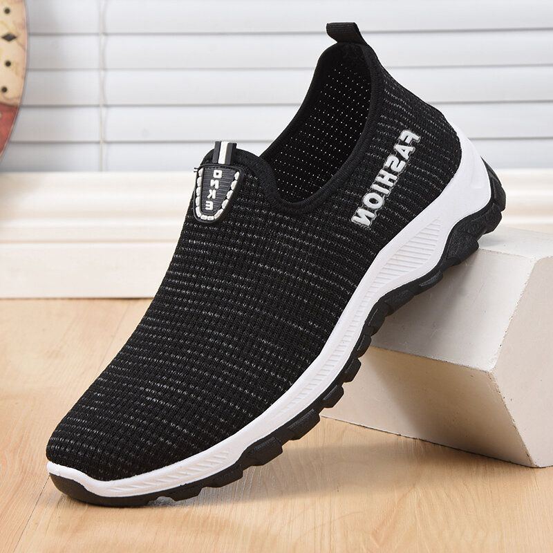 Atmungsaktiver Weicher Boden Leichte Slip On Bequeme Lässige Sportschuhe Für Herren