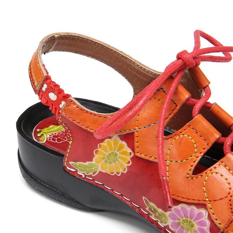 Damen Leder Mit Blumenspleißen Ziernähten Schnürung Slingback Mules Clogs Flache Sandalen