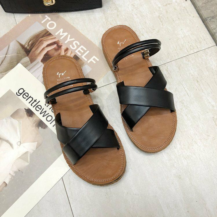 Einfarbige Damen Sandalen Mit Überkreuzten Riemen