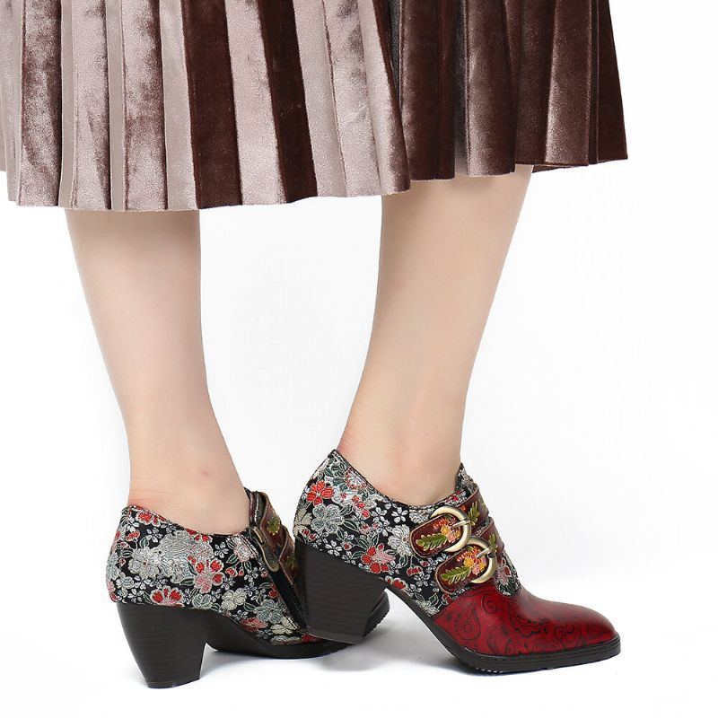 Damen Pumps Mit Retro Blumen Metallprägung Und Schnallenriemen Aus Leder Mit Niedrigem Absatz Und Eckiger Zehenpartie