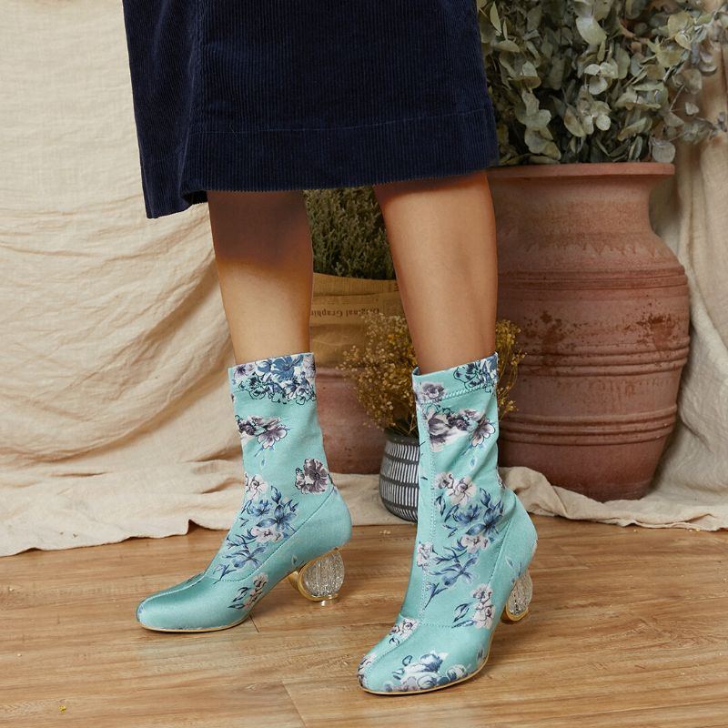 Bequeme Stilvolle Gestickte Blumen Stoff Elastischer Slip On Kurze Stiefel Mit Klobigem Absatz