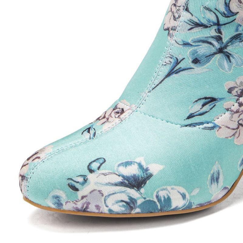 Bequeme Stilvolle Gestickte Blumen Stoff Elastischer Slip On Kurze Stiefel Mit Klobigem Absatz