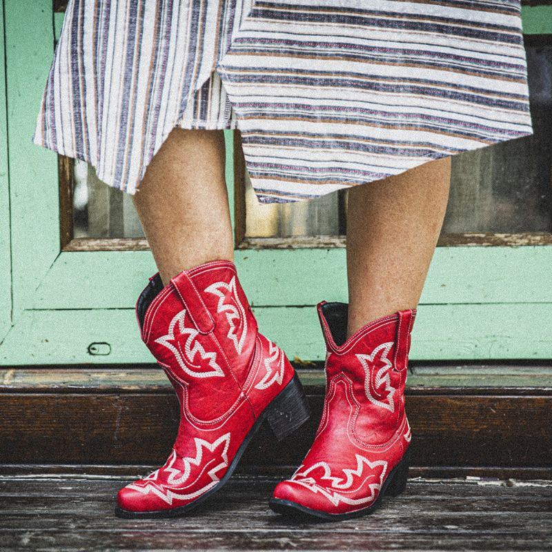 Damen Folkways Blumen Bestickt Chunky Heel Slip On Short Cowboy Boots