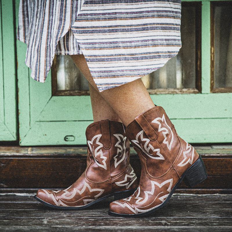 Damen Folkways Blumen Bestickt Chunky Heel Slip On Short Cowboy Boots