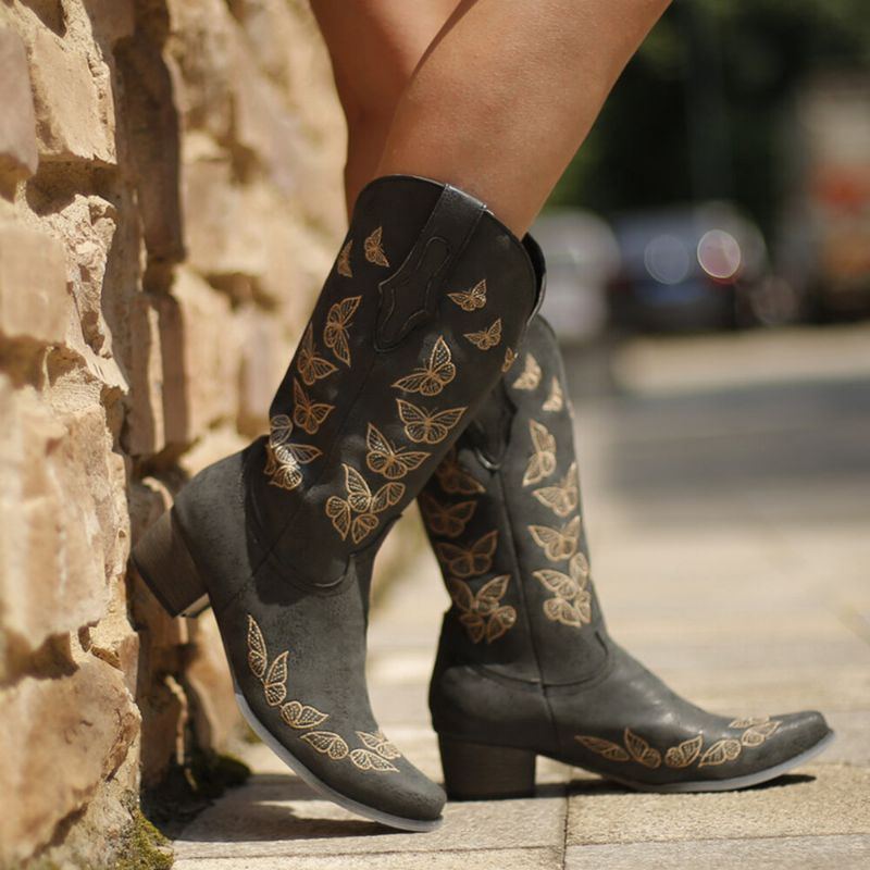 Große Damen Cowboystiefel Mit Schmetterlingsdekor Und Spitzem Zehenbereich